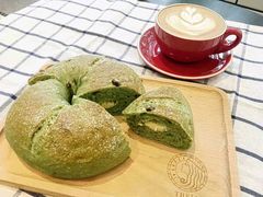 抹茶红豆-提亚烘焙·手作面包·生日蛋糕(七星店)