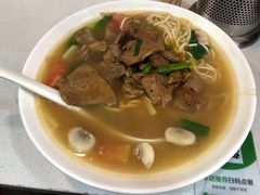 -二扁私房面馆(崂山路店)