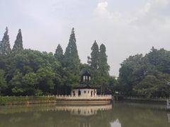-汇龙潭