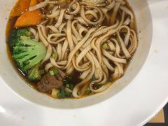 -康师傅私房牛肉面(马泉营奥莱店)