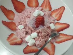 草莓牛奶冰-糖潮糖水铺(省府店)