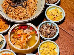 蟹粉拌面-蟹黄鱼·海派深夜面馆(巨鹿路店)