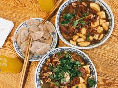 老北京精品小肠卤煮-门框胡同百年卤煮(新街口店)