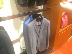 -宇翔服饰(双井桥东首城国际店)