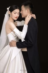 -挪娅婚纱摄影皇家会所