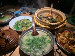 -吃饭皇帝大土家民族菜(正大广场店)