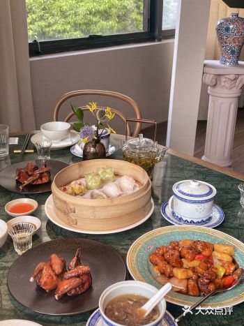 上海宝藏粤菜馆走进电影里的复古氛围感!
