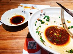 -湘人龙记老长沙米粉(鸟巢店)
