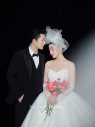 -喜爱高定婚纱摄影