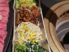 -山川小町·极番烧肉(新地假日广场店)