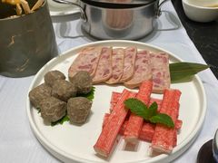 -红鼎豆捞·非遗鲍皇汤火锅(宝丰路店)