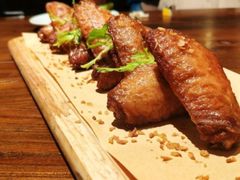 疯狂的鸡翅-老板恋上鱼(恒隆广场店)