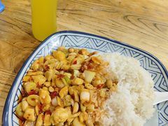 宫保鸡丁盖饭-西域美食(西直门南小街店)
