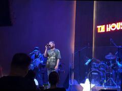 -TZ House音乐现场(来福士中心店)