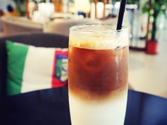 -LEO CAFE