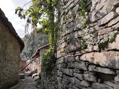 -高荡千年布依古寨旅游景区