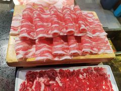 -宽板凳老灶火锅(台湾街店)