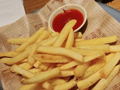 -MARU玛露音乐餐厅(大学路店)