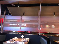 大堂-龙少爷碳火干锅(环球中心店)