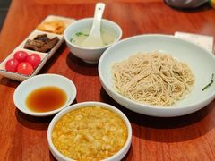 -裕兴记•蟹黄面馆(人民广场店)