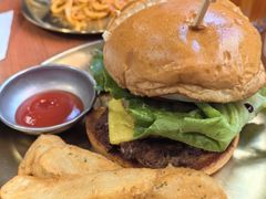 菠萝牛肉堡-魏斯理汉堡(西安沣东吾悦店)