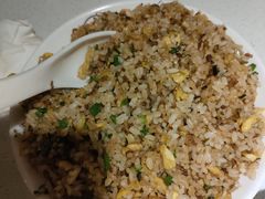 -茅草房·河畔园林火锅