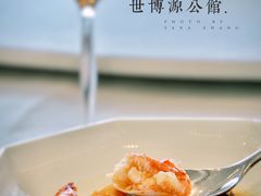 陈年萝卜蒸帝王蟹-世博源公馆·本帮融合菜·主题包厢·江景餐厅