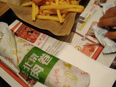 -肯德基(叠彩店)