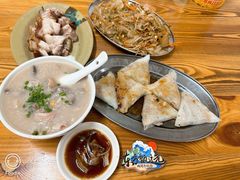 -洲心明记烧肉大粥(总店)
