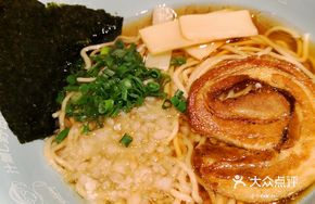 小鱼清汤煮干野郎拉面