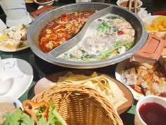 -老灶堂文创火锅(文艺路店)