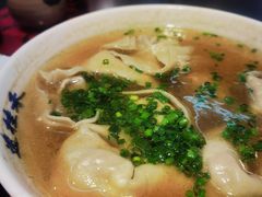 特制酒香鲜肉大馄饨-逸桂禾面馆