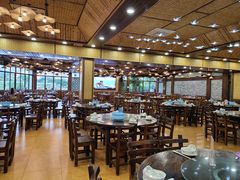 大堂-绿雅居原生态农庄(小涌店)