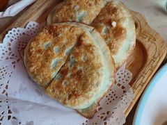 韭菜盒子-大胡同天津菜·海肠捞饭·津门皮皮虾锅贴一绝(西姜井店)