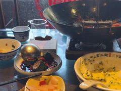 -富正毅三下锅·湘西韵味(天门山索道店)