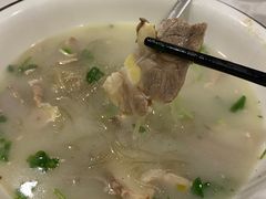 羊肉汤-丁里羊肉小镇(天鹅湖总店)