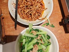 -鱼头泡饭·湖北菜·非物质文化遗产(岳家嘴总店)