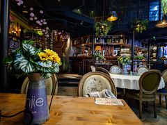 -临界音乐酒馆·小龙虾·江湖菜(华熙LIVE·鱼洞店)