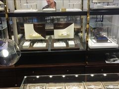 -博士眼镜·President总统(宝安海雅缤纷城店)