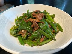 辣椒炒肉-简小舍·民间手艺菜(武昌江滩店)