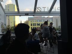 -UNI UNI(环亚凯瑟琳店)