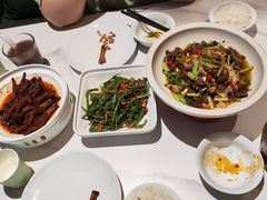 -楚山晓·湖北菜(武汉光谷K11店)