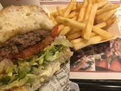 -The Habit Burger Grill 哈比特汉堡(复兴soho店)