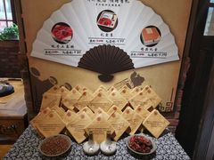 -白乐天毛肚火锅馆(解放碑店)
