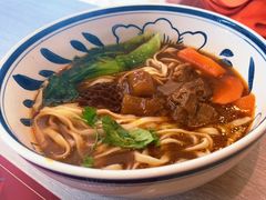 -康师傅私房牛肉面(马泉营奥莱店)