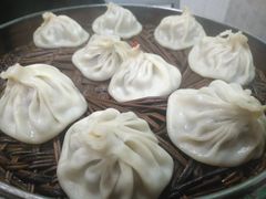 -清真老铁家灌汤包