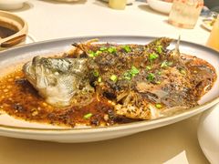 -八府香鸭·啫啫煲(华山路店)