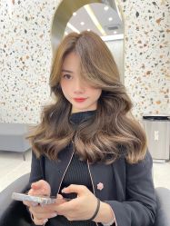 -苏奇发型·烫发染发