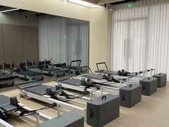 -乐刻瑜伽·普拉提·小瑜荚YogaPod(滨江银泰店)
