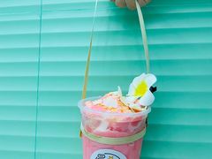 草莓黏黏奶-曼僖瓦罐咖啡(华山南路店)